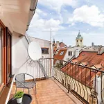 Penthouse 360 Castle View - In The Heart Of Old Town Apartament
