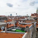 Penthouse 360 Castle View - In The Heart Of Old Town Apartament