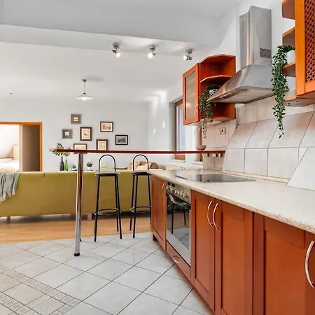 Apartmán Primaxarya - Maisonette Right On The Main Square With Breath Taking 360 Views Of Bratislava