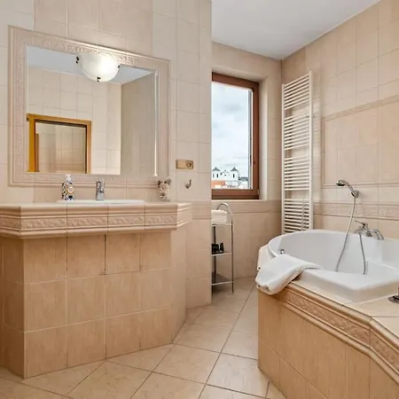 Apartmán Primaxarya - Maisonette Right On The Main Square With Breath Taking 360 Views Of Bratislava