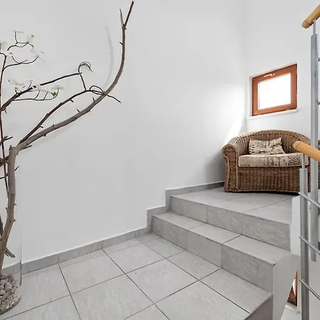 Primaxarya - Maisonette Right On The Main Square With Breath Taking 360 Views Of Apartment