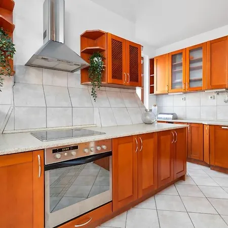 Апартаменты Penthouse 360 Castle View - In The Heart Of Old Town