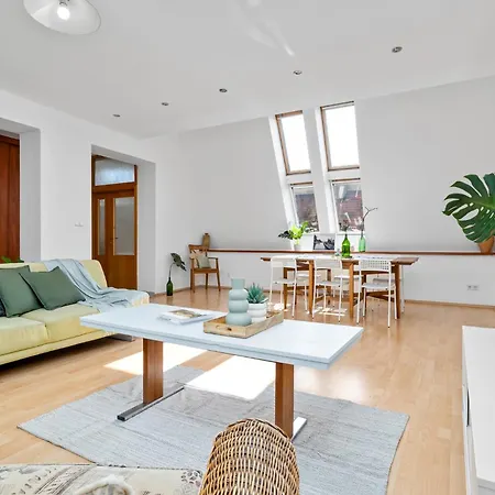 Penthouse 360 Castle View - In The Heart Of Old Town Apartment Bratislava