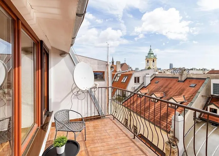 Penthouse 360 Castle View - In The Heart Of Old Town Apartmán