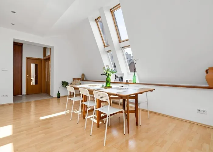 Penthouse 360 Castle View - In The Heart Of Old Town *