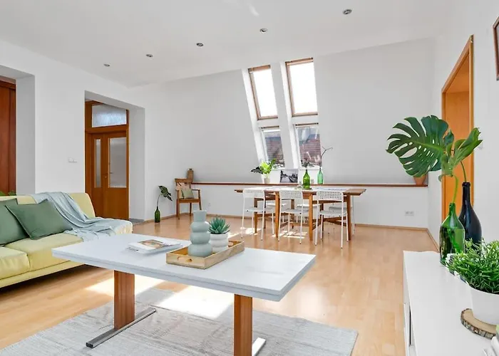 Penthouse 360 Castle View - In The Heart Of Old Town