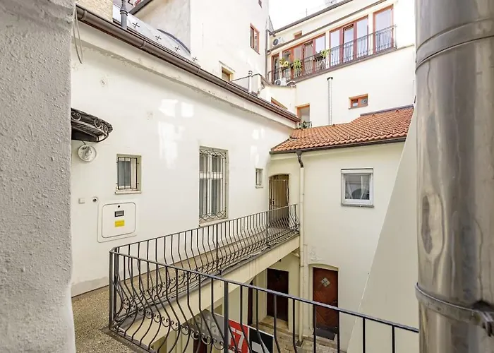 Penthouse 360 Castle View - In The Heart Of Old Town Bratislava