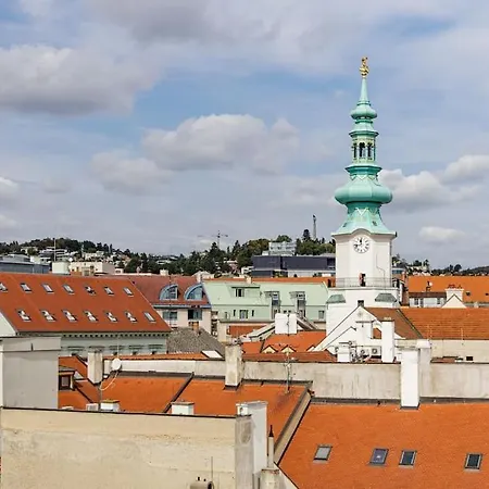 Penthouse 360 Castle View - In The Heart Of Old Town *